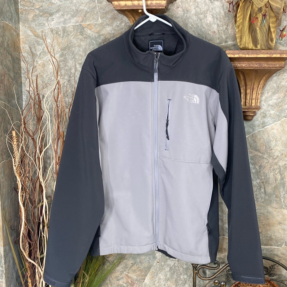 Northface jacket windbreaker coat